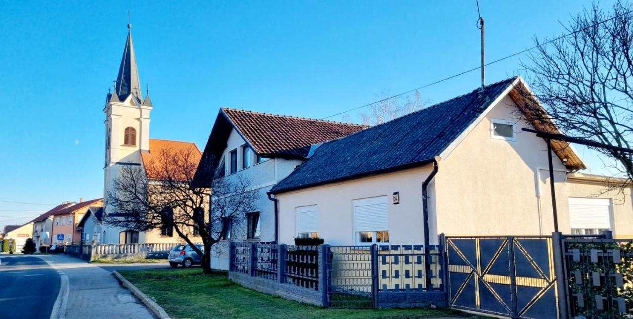 Appartement Kuca Za Odmor Barbarella à Čakovec Extérieur photo
